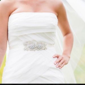 Vera Wang White Wedding Dress